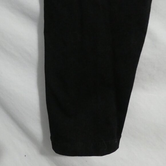 INFINITE Legging Crop | small | Black Leggings - Picture 15 of 16